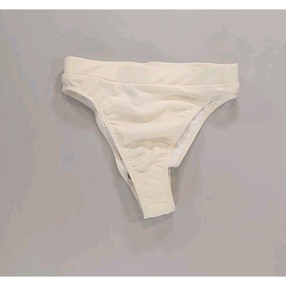 NWT PrettyLittleThing Pale Yellow Bikini Bottom Size 2 Petite Swimwear